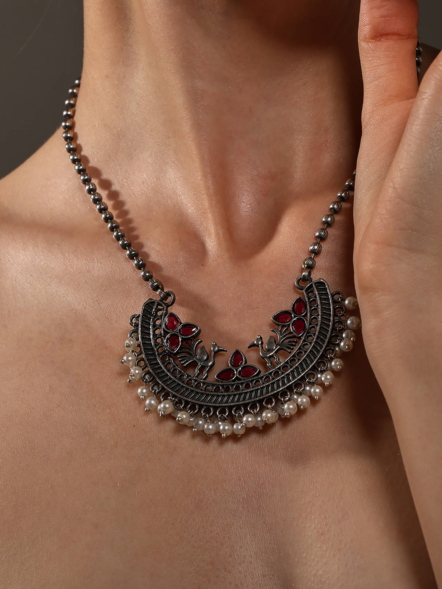 VENI Silver-Toned Brass Silver-Plated Oxidised Necklace