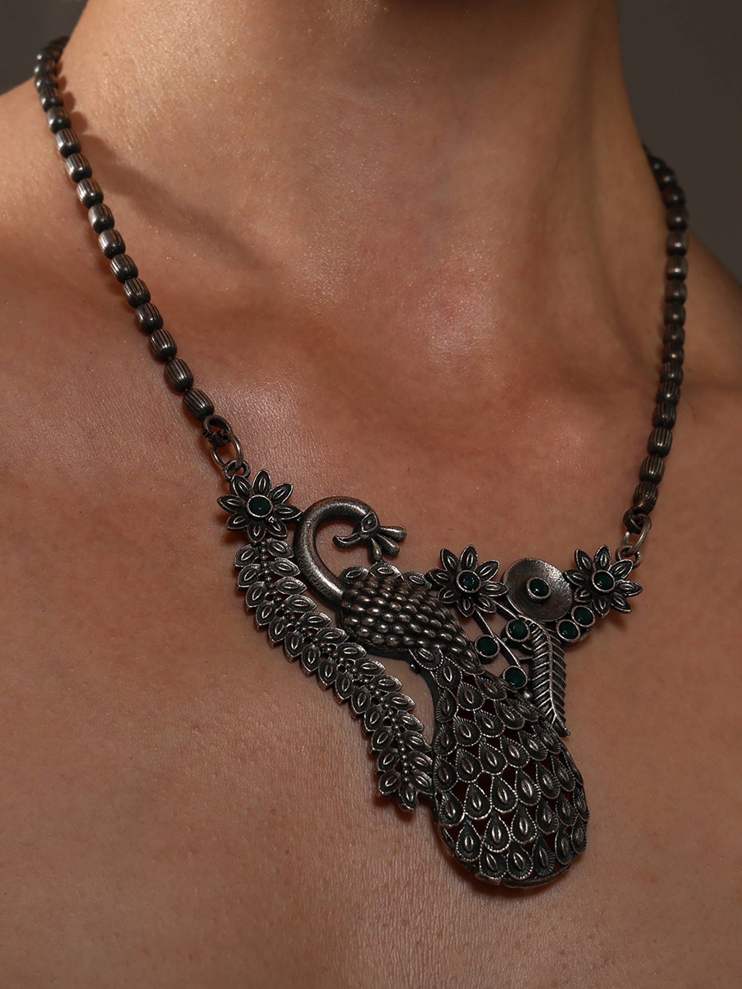 VENI Silver-Toned Brass Silver-Plated Oxidised Necklace
