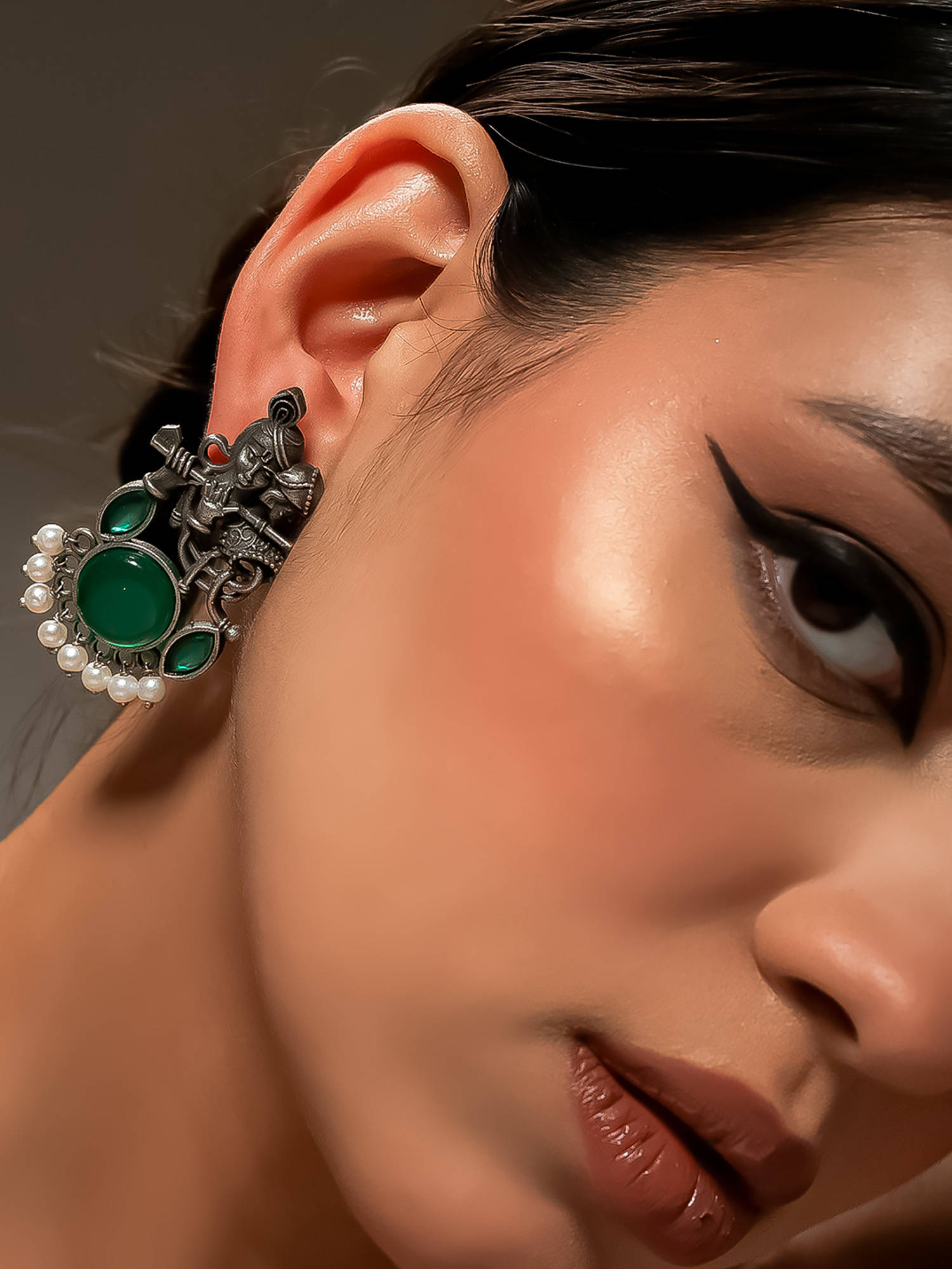 VENI Silver Plated Oxidised Earrings