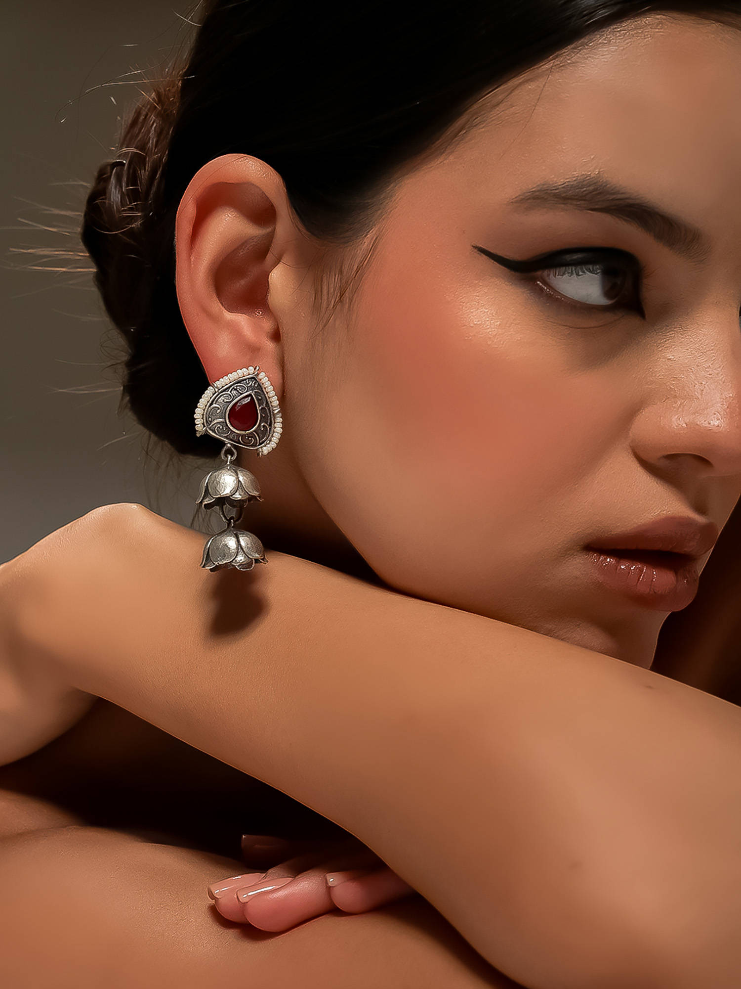 VENI Silver Plated Oxidised Earrings