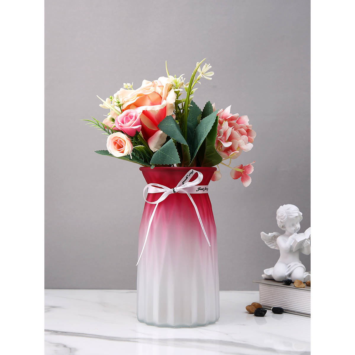 Tayhaa Blush Bloom Pink & White Ombre Glass Flower Vase