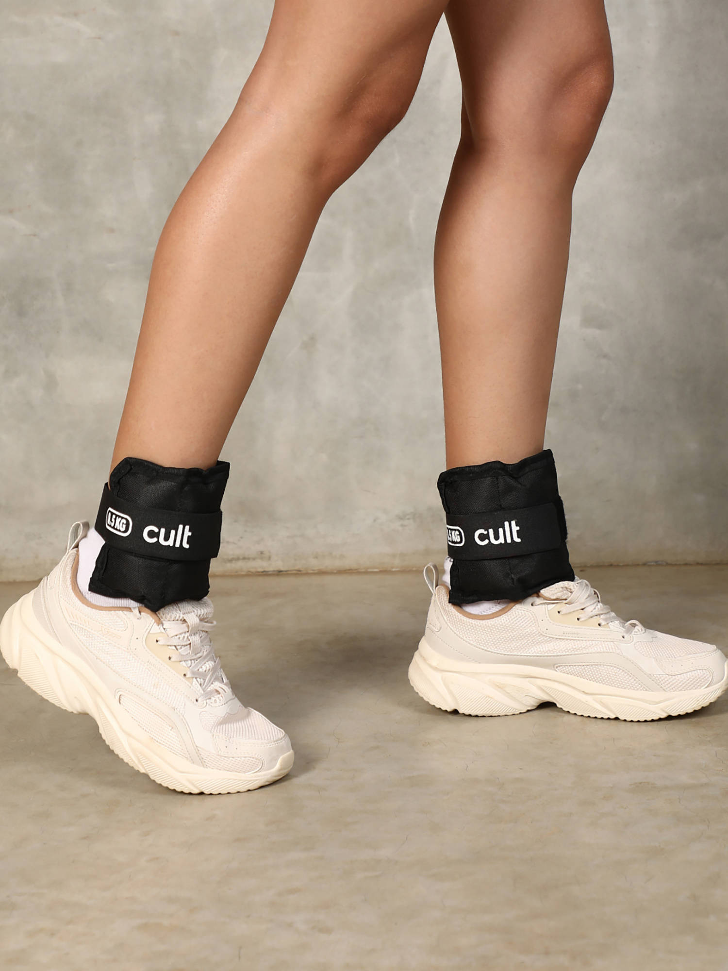 CULT Ankle Weight 0.5Kg Black