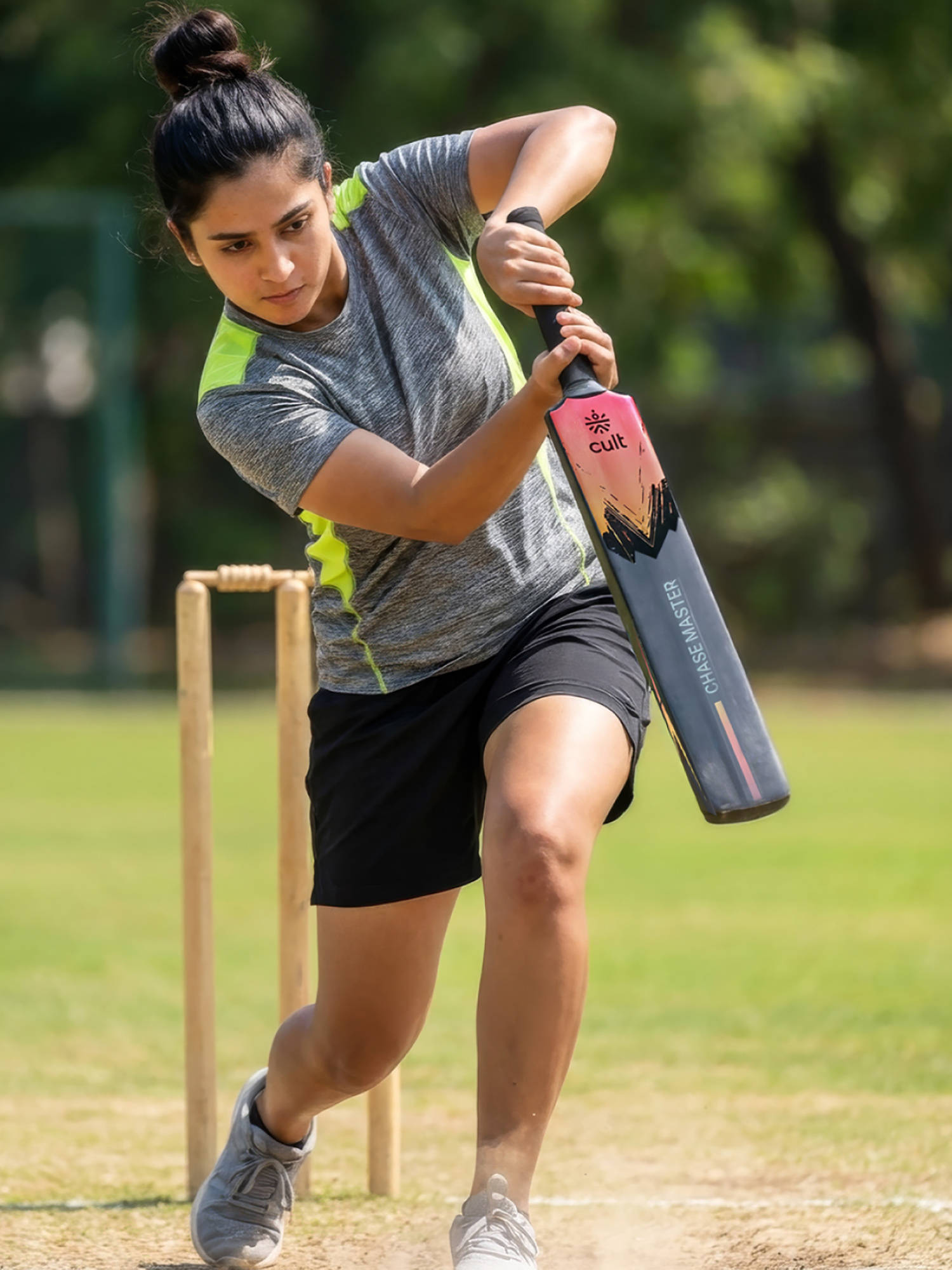 CULT Cricket Bat Black/Orange Chase Master