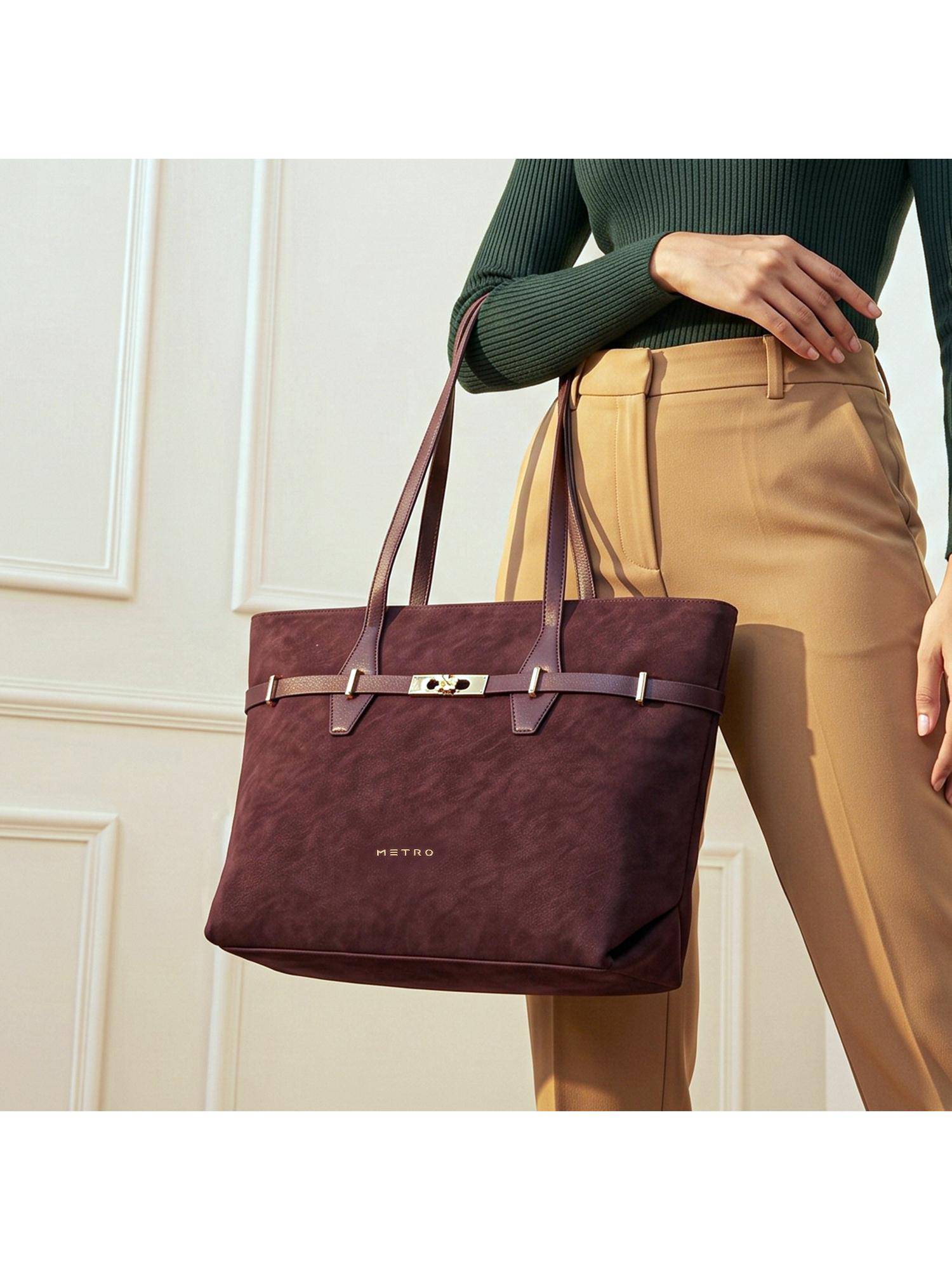 Metro Red Women's Tote Bag