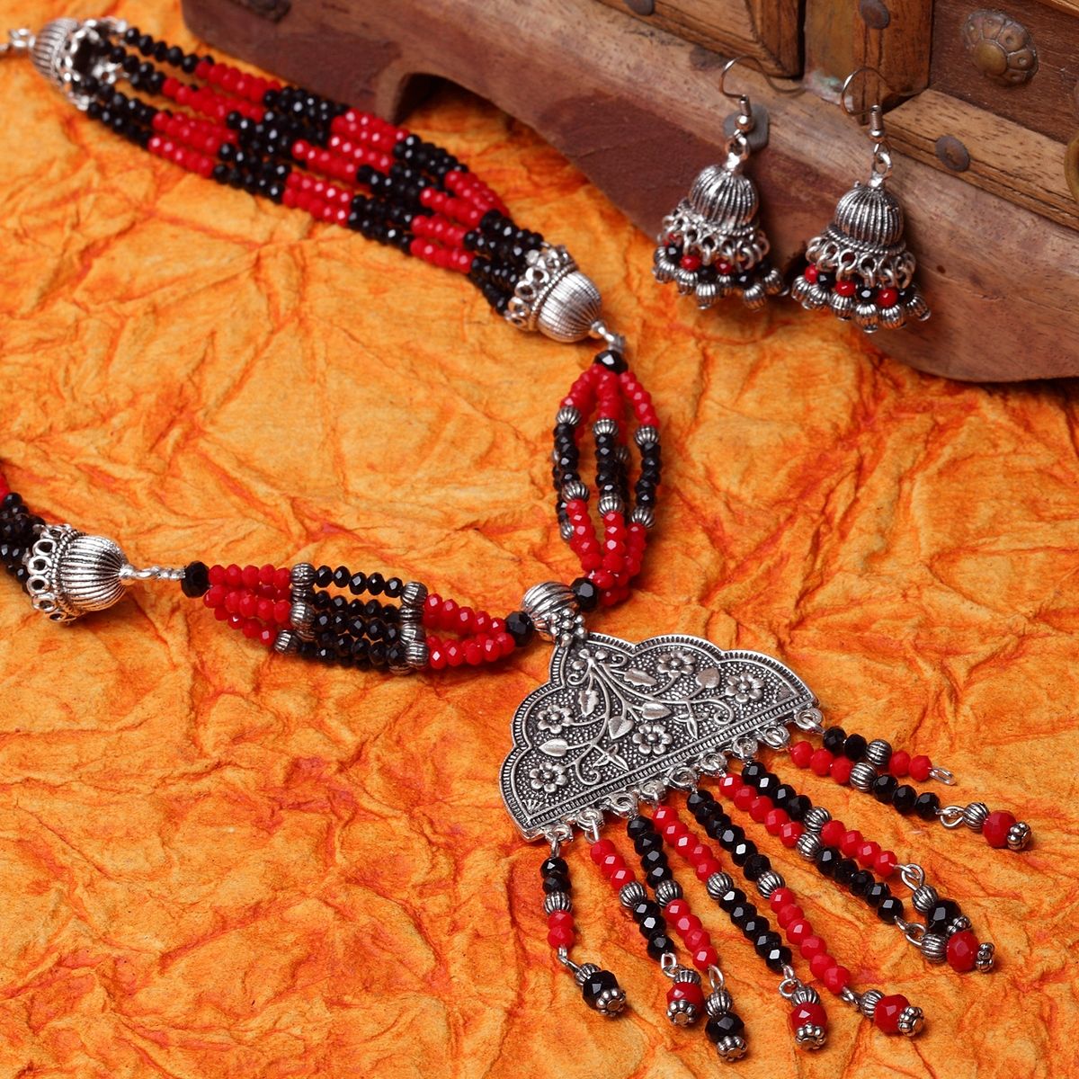 moedbuille-handcrafted-crystal-studded-tasselled-design-antique