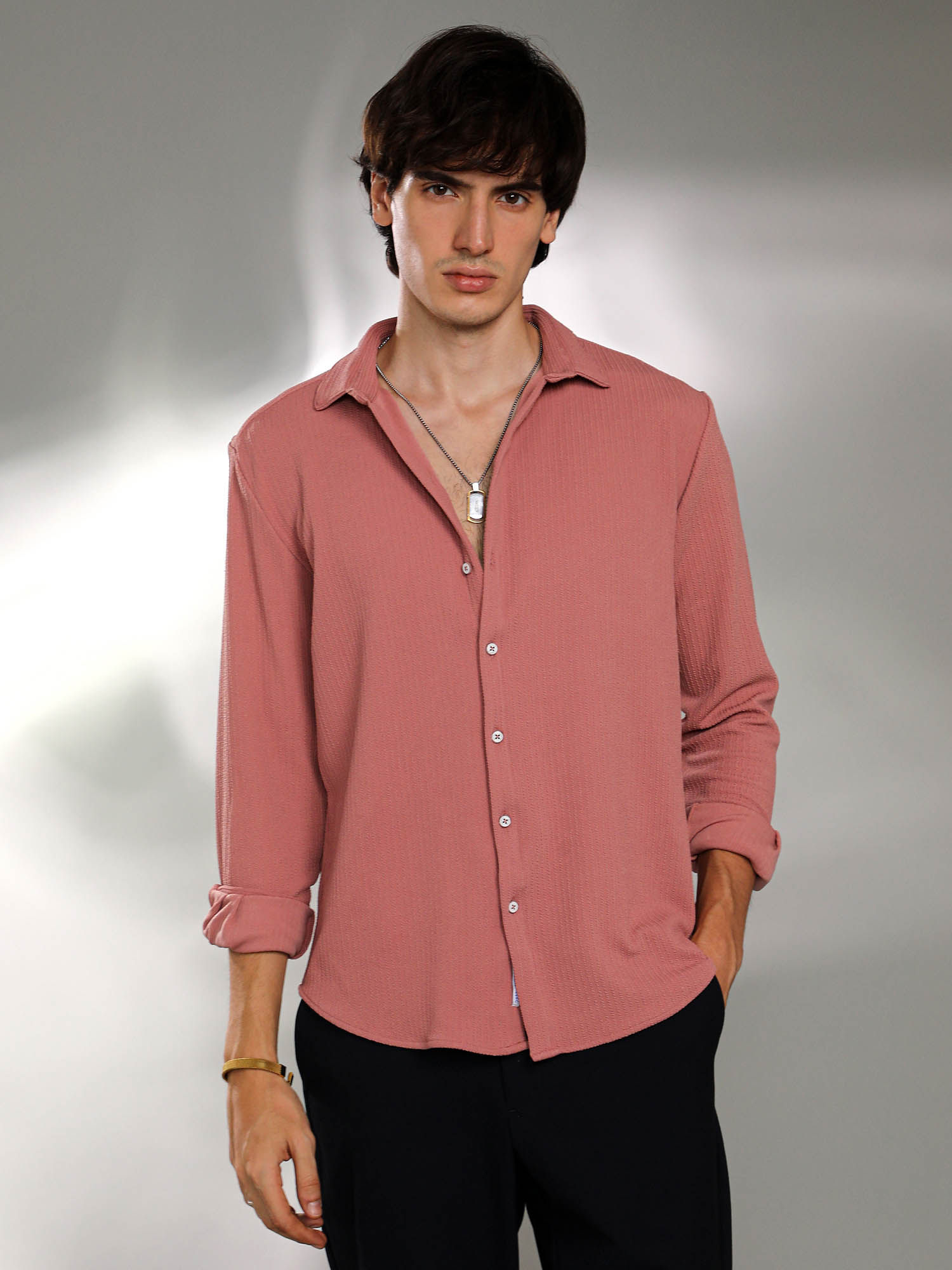 Campus Sutra Mens Salmon Pink Textured Creased Shirt