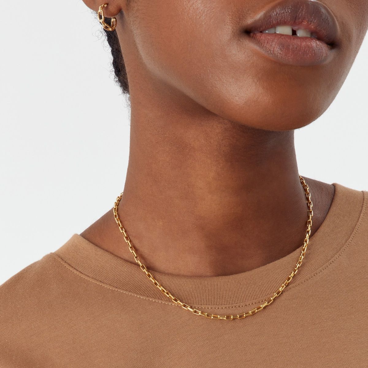 Toggle Clasp Paperclip Chain Necklace | chic jewelry, simple jewelry,  dainty jewelry, minimalistic jewelry, gold jewelry