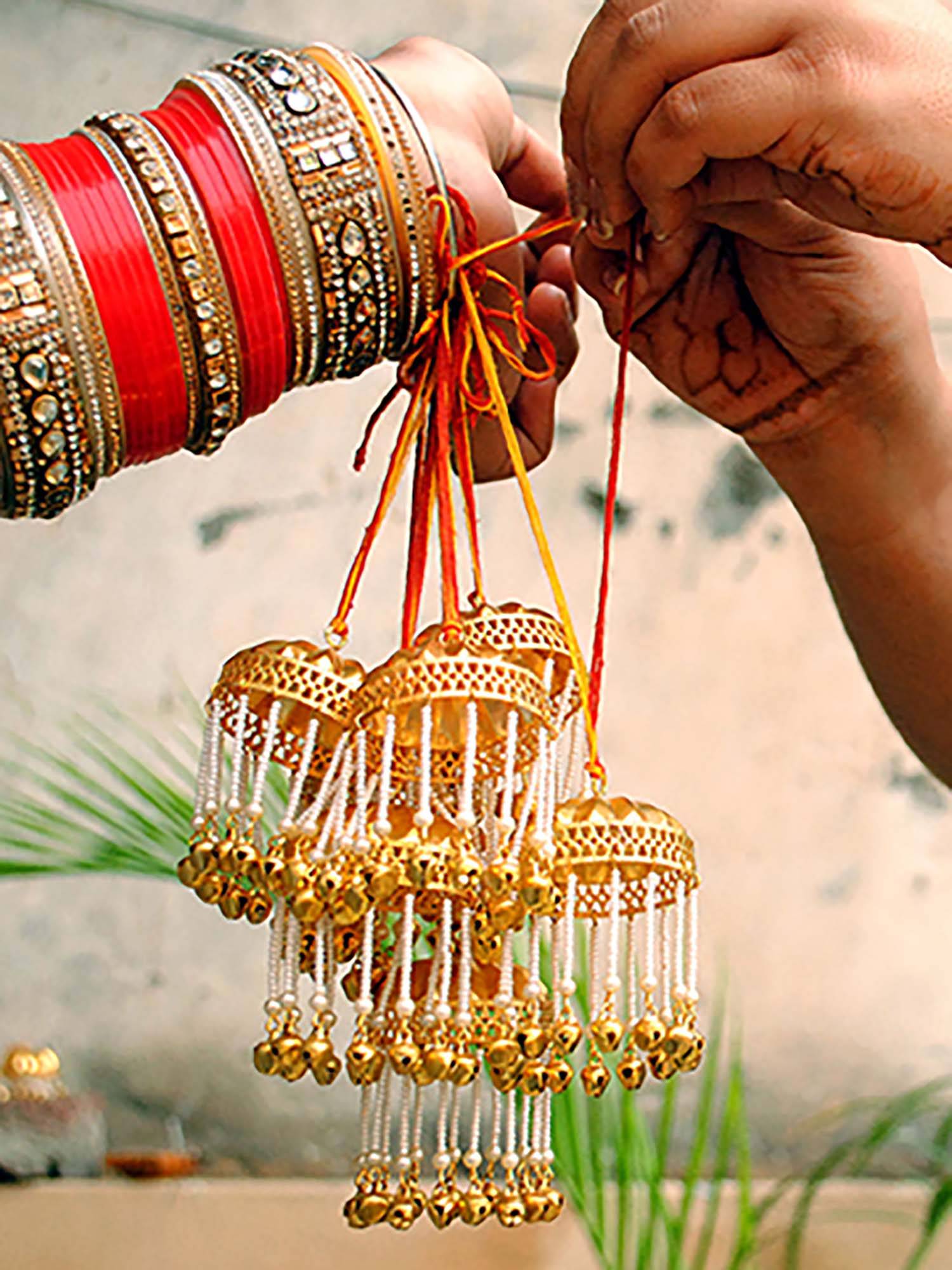 BeAbhika White Golden Pearl Bridal Kaleeras (Pack Of 2)