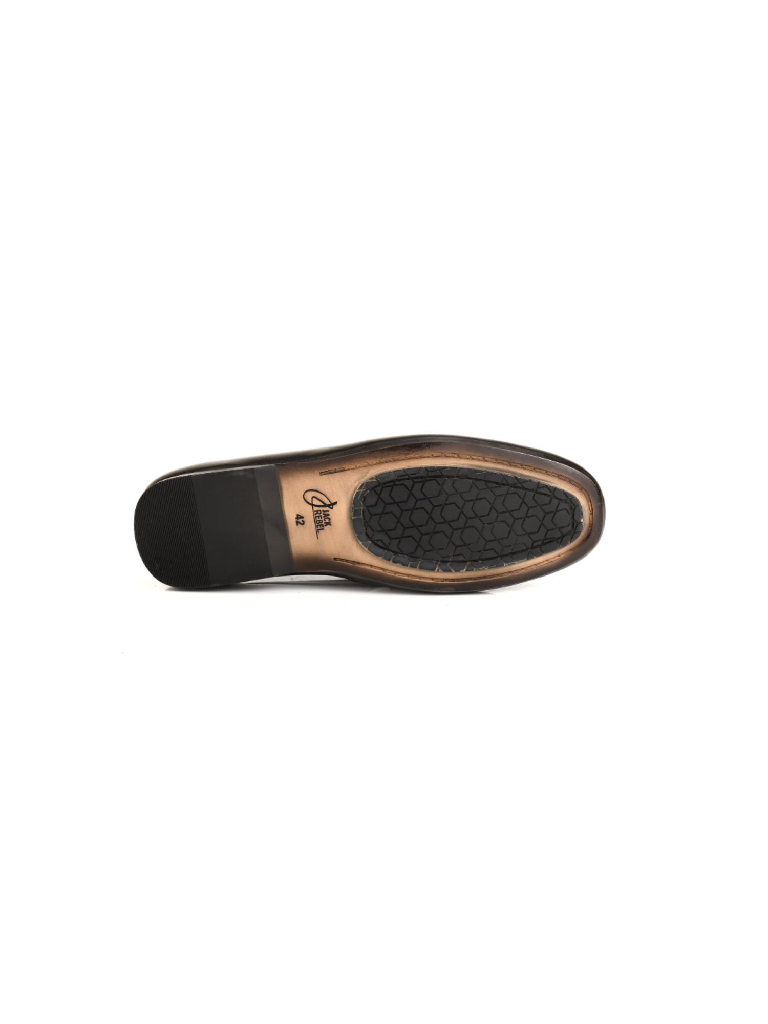 Mens moccasin style 2025 shoes