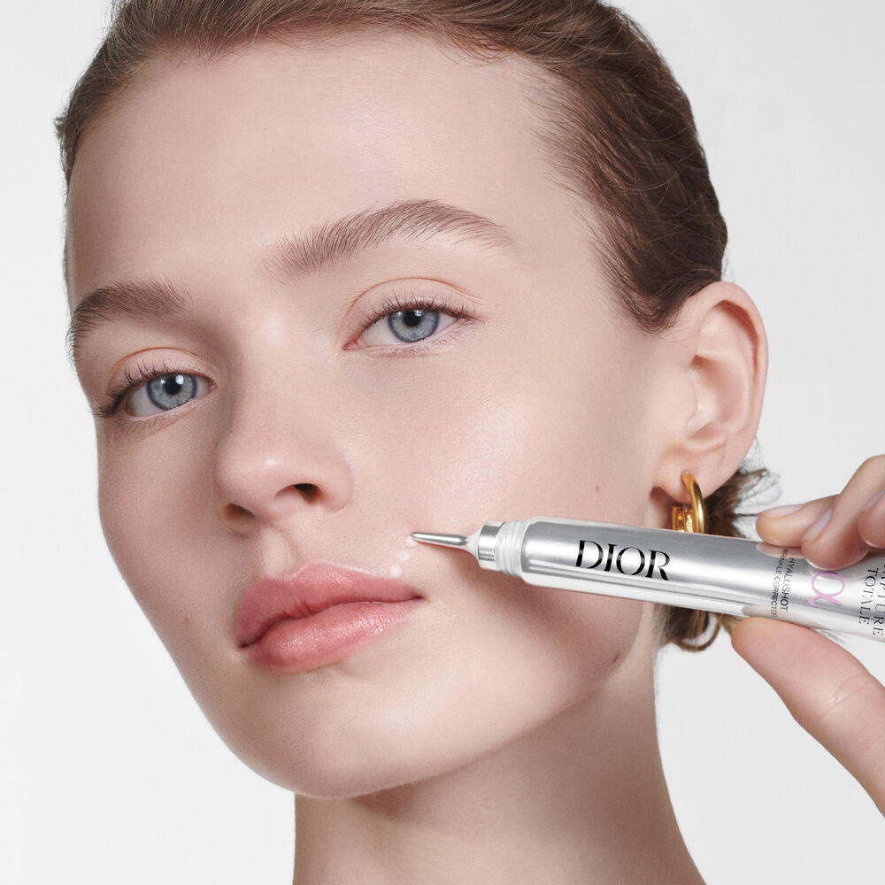 Buy DIOR Capture Totale Hyalushot Wrinkle Corrector Online