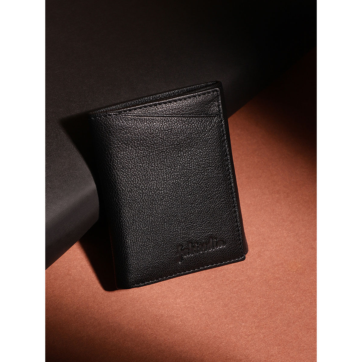 Fabindia Wallets : Buy Fabindia Leather Embossed Wallet Online