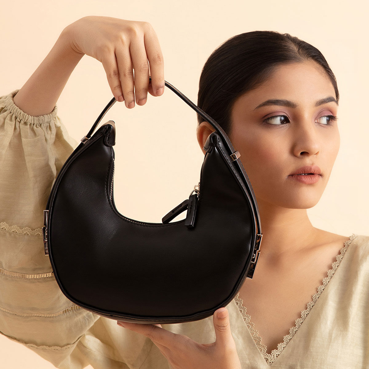 Shop: 10 Affordable Black Bags That Will Make You Look Expensive |  Preview.ph