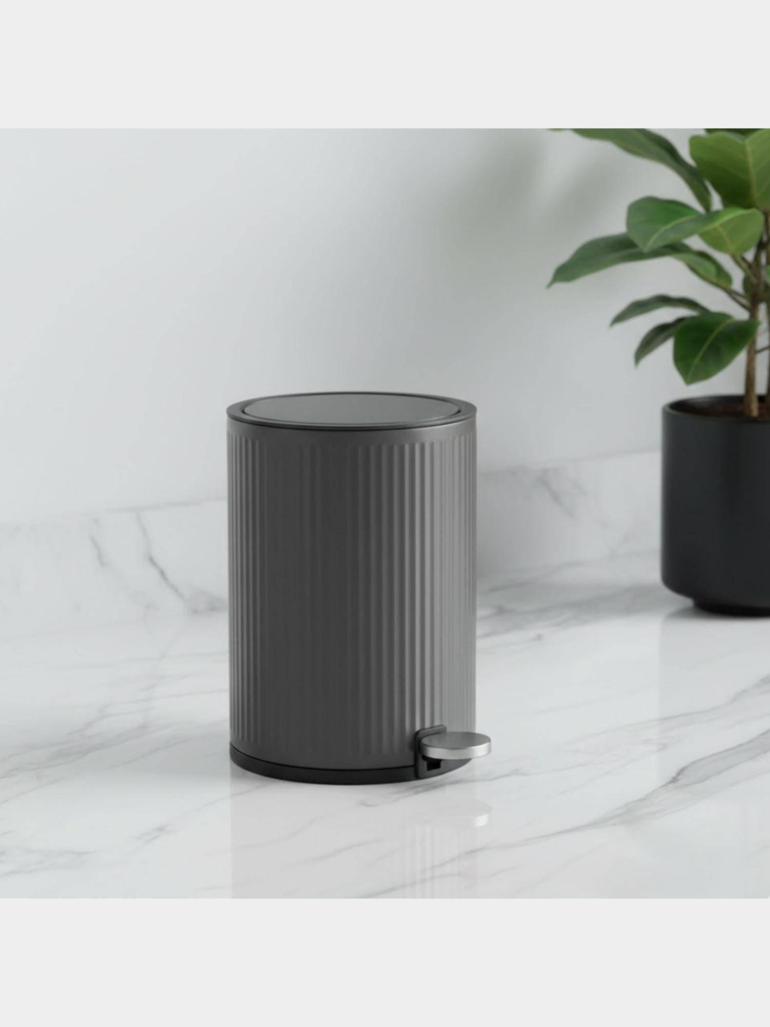 PANO NOVA Metal Pedal Trash Bin - 3 Liters