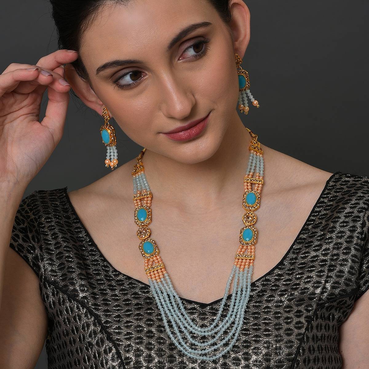 SOHI Women Royal Jewellery Set - Blue