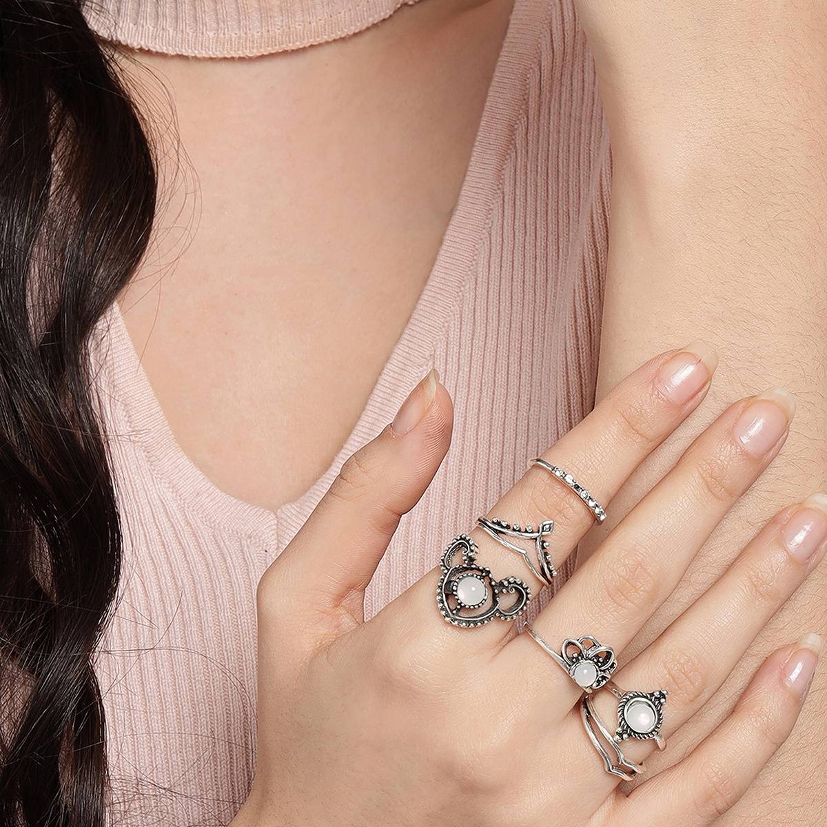 SOHI Women Oxidised Multi-Layer White Ring