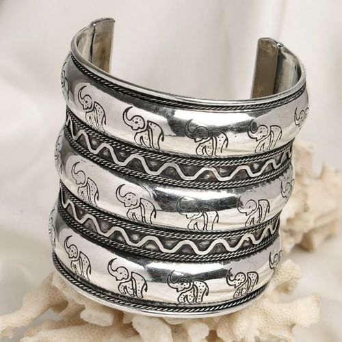 Moedbuille Handcrafted Antique Tribal Design Oxidised Silver Plated  Engraved Cuff Bracelet