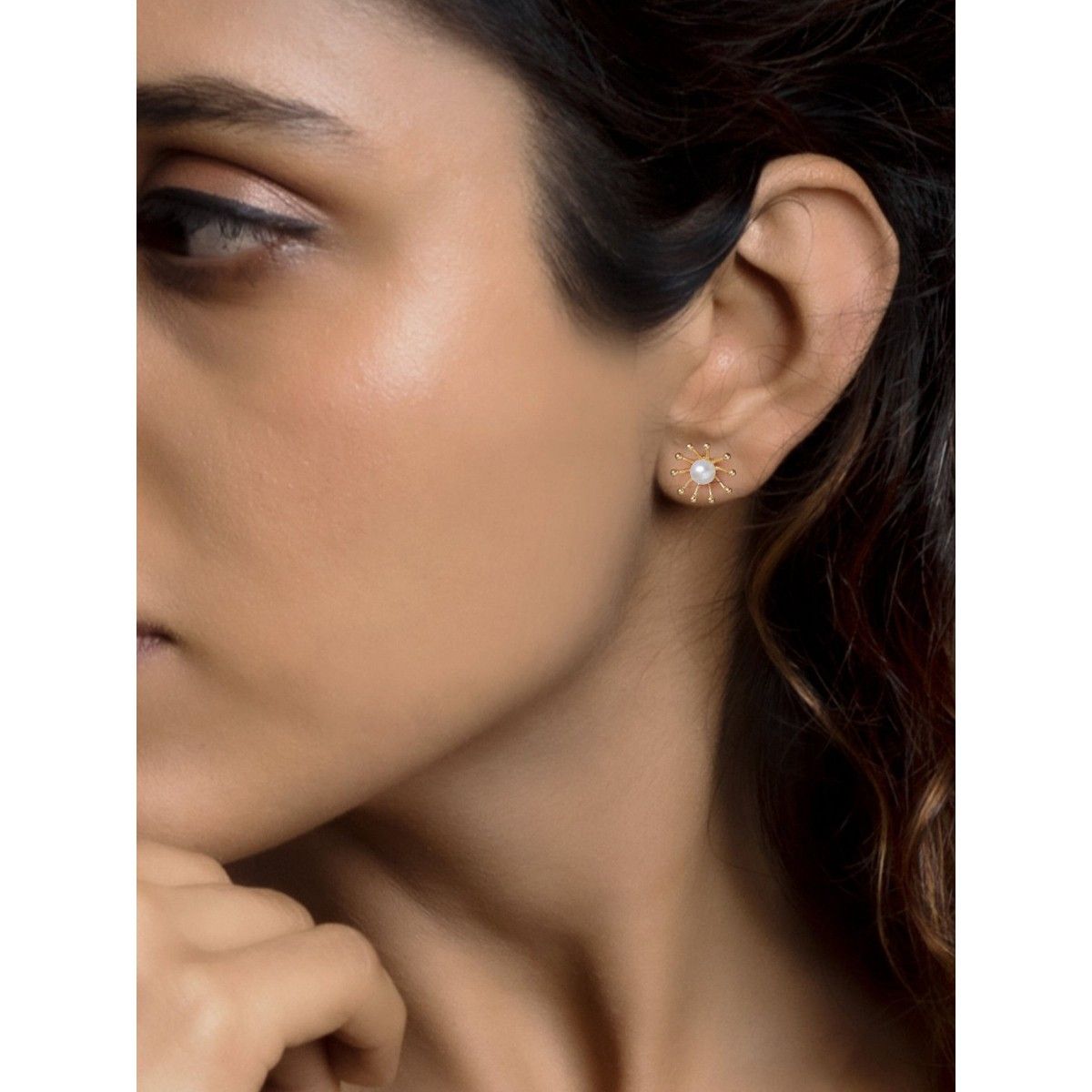 Giva ear studs Clearance