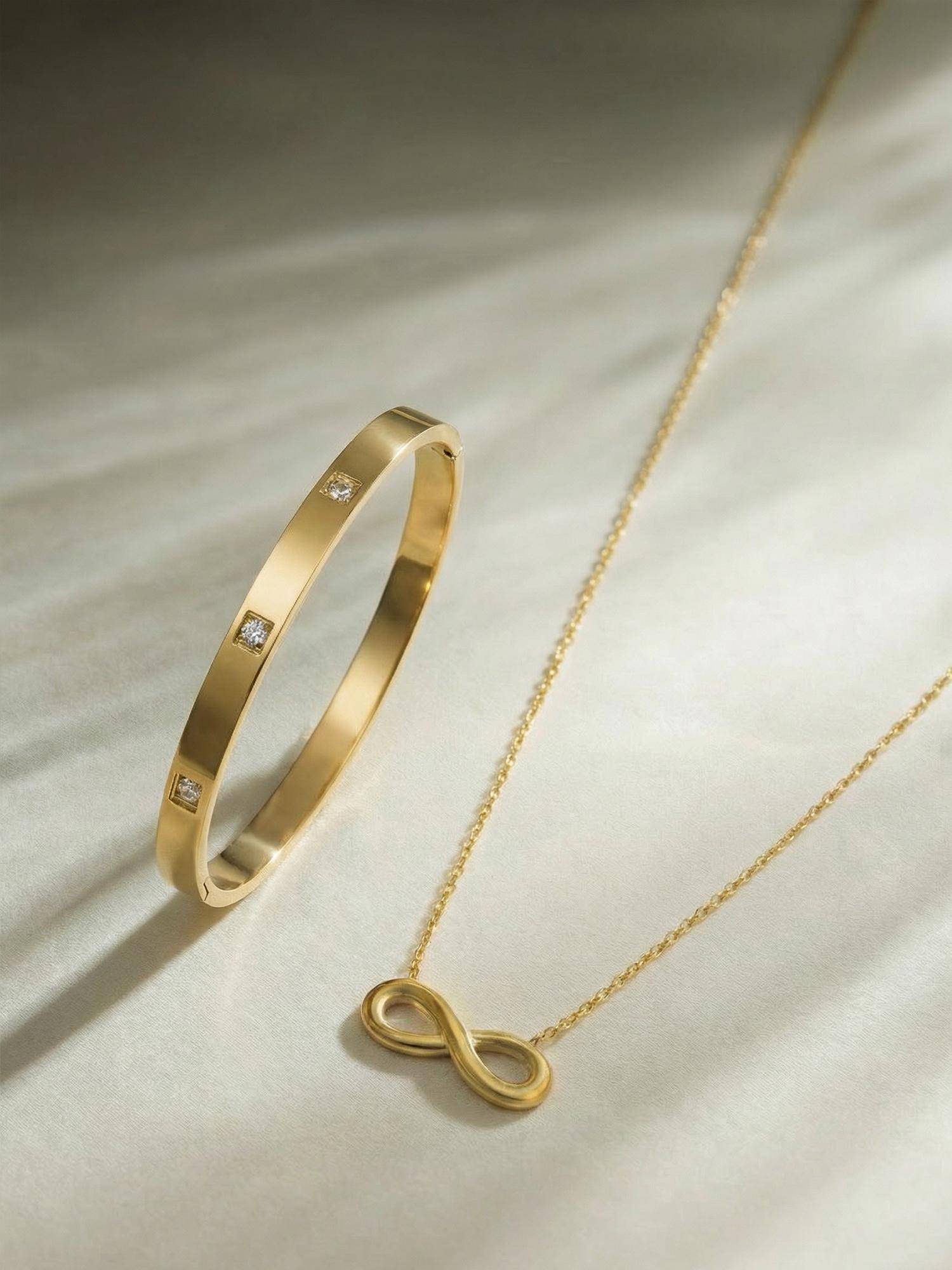 Palmonas Women Eternal Glow Jewellery Set