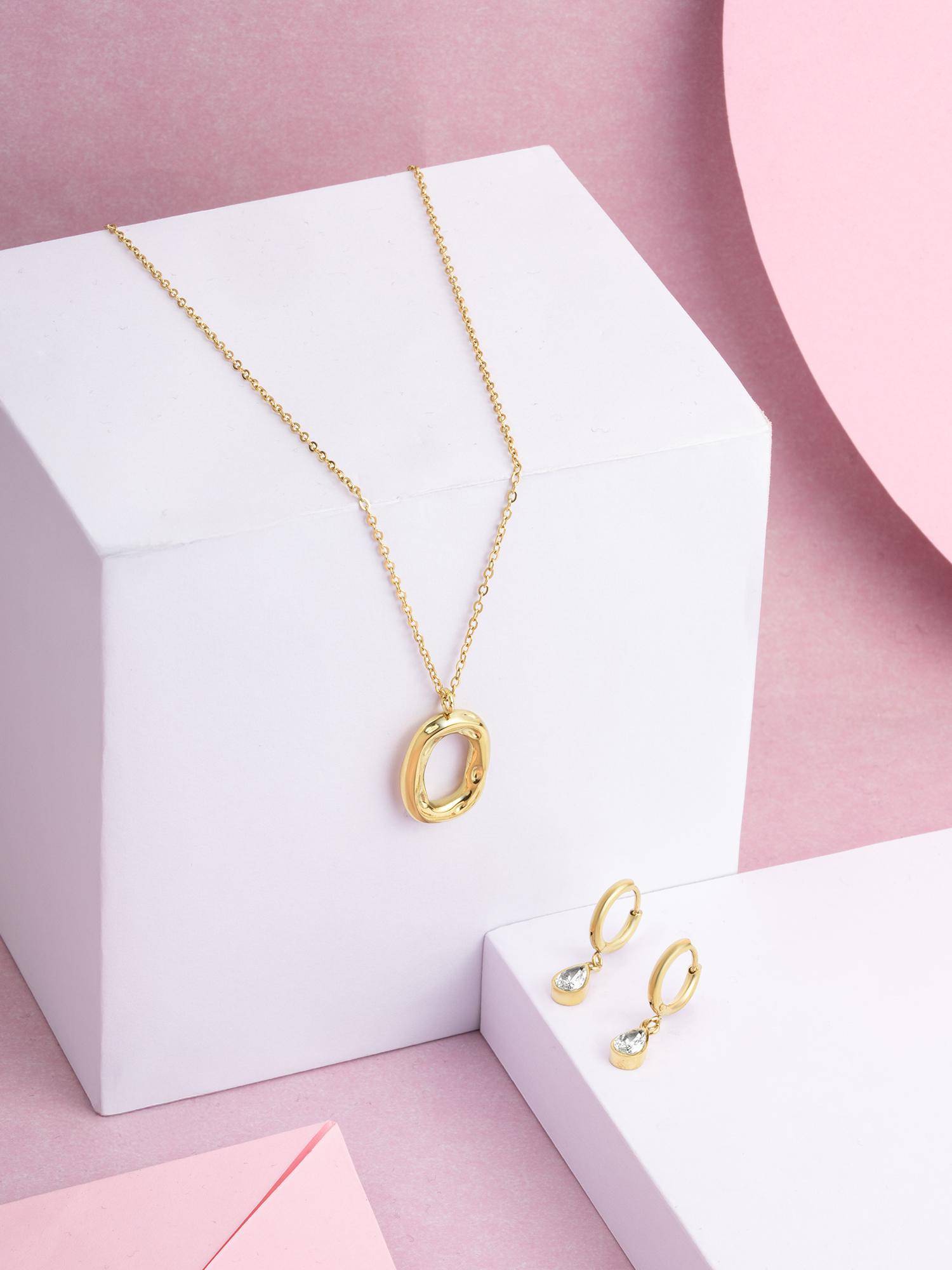 Palmonas Women Luminous Charm Jewellery Set