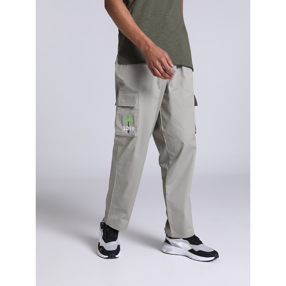 PUMA Zippered Sweatpants FL Solid Men Grey Track Pants  Buy PUMA Zippered  Sweatpants FL Solid Men Grey Track Pants Online at Best Prices in India   Flipkartcom