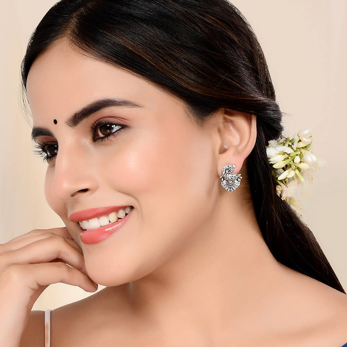 Voylla Morni Mayuri Ear Studs