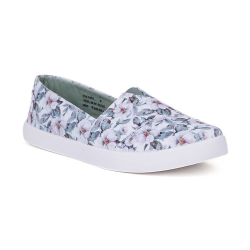 Bata Sarah Women Casual Shoes (UK 5)