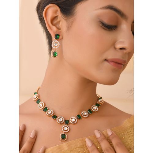 Voylla Kundan Opulance Radiant Emerald Choker Necklace Set
