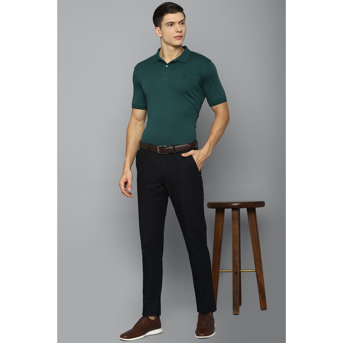 Buy Louis Philippe Men Black Slim Fit Solid Permapress Finest Wrinkle Free  Formal Trousers - Trousers for Men 8295263 | Myntra