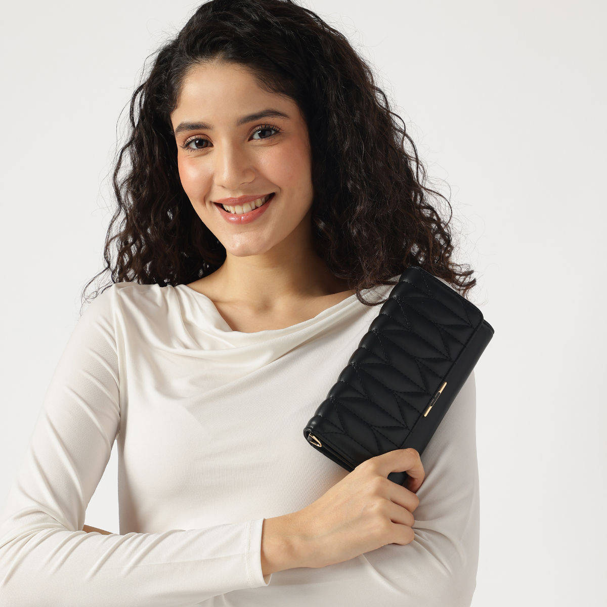 Fastrack Black Textured Wallet with Detachable Chain Strap