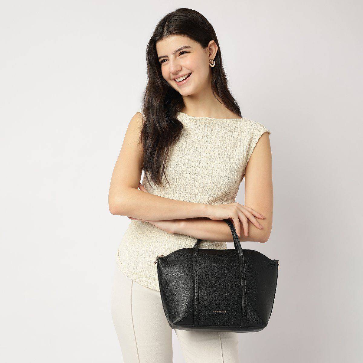 Fastrack Black Solid Urban Chic Slingbag with Detachable Strap