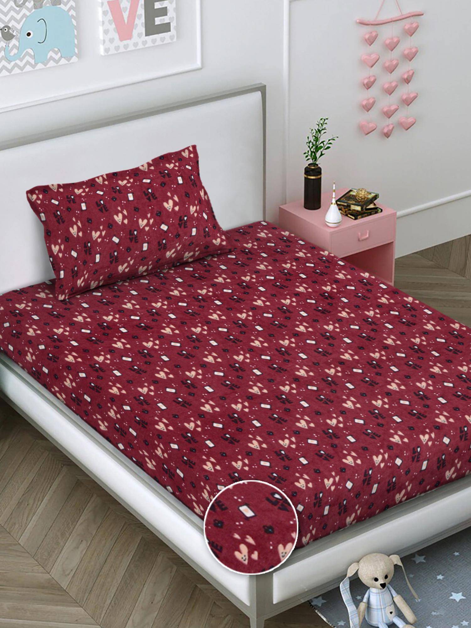 FABINALIV Red Graphic Wollen Single Bedsheet with Pillow Cover (Pack of 2) (Single)