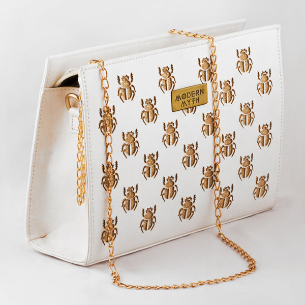 RSVP by Nykaa Fashion Handbags : Buy RSVP by Nykaa Fashion Black The Classy  Persona Shoulder Bag Online | Nykaa Fashion
