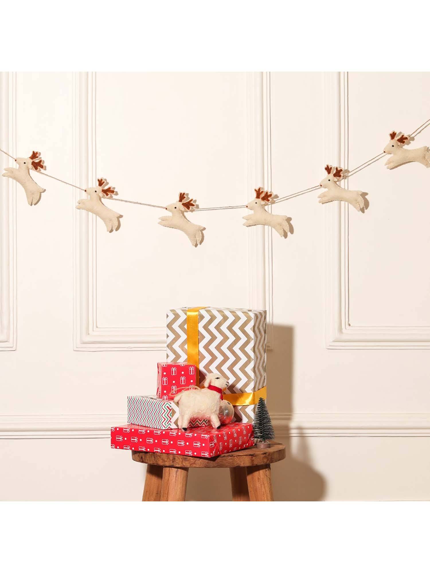 Glimpse Homes Off White Reindeer Felt Garland (4.5 Feet)