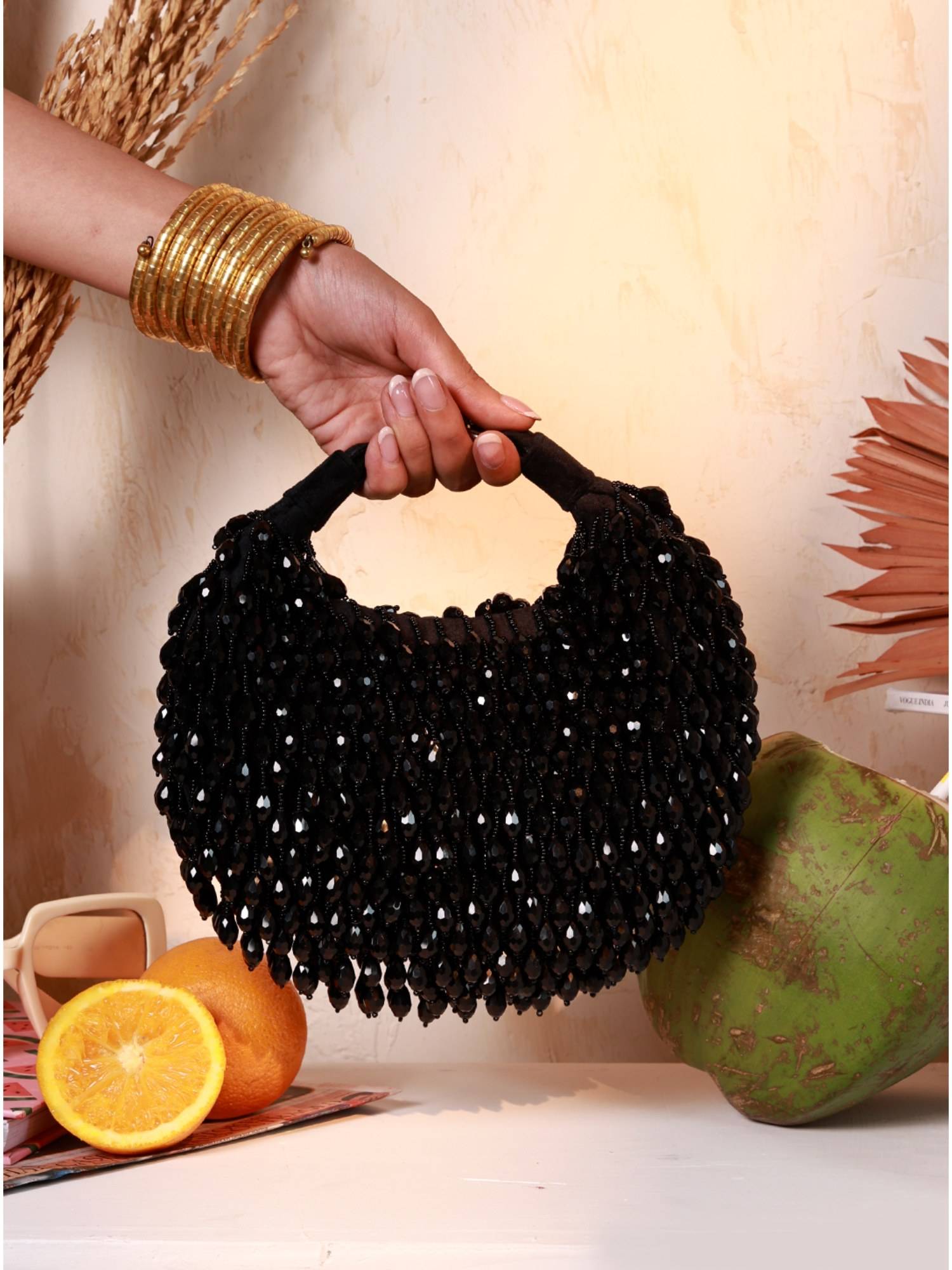 THE TAN CLAN Jia Black Half Handbag