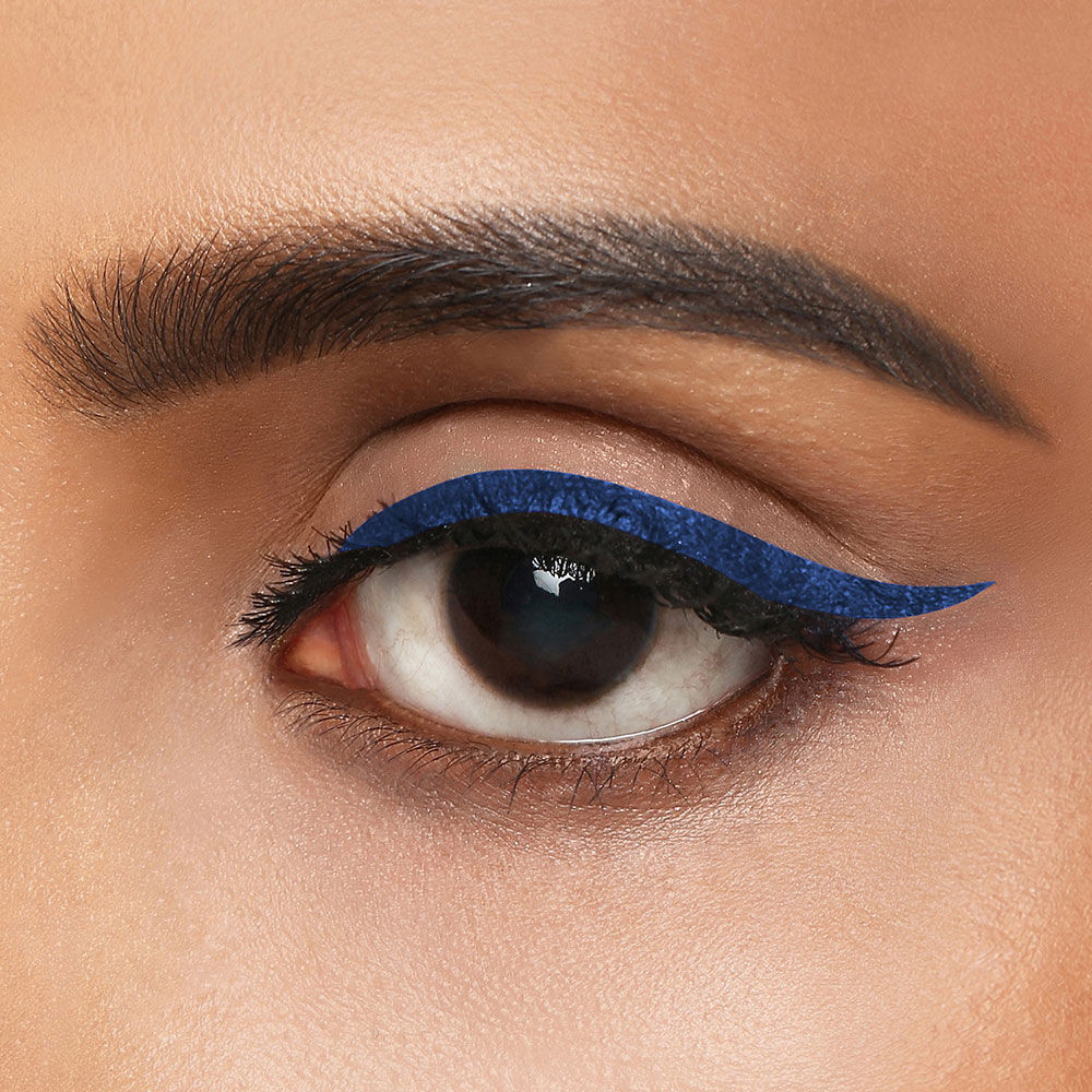 matte blue eyeliner