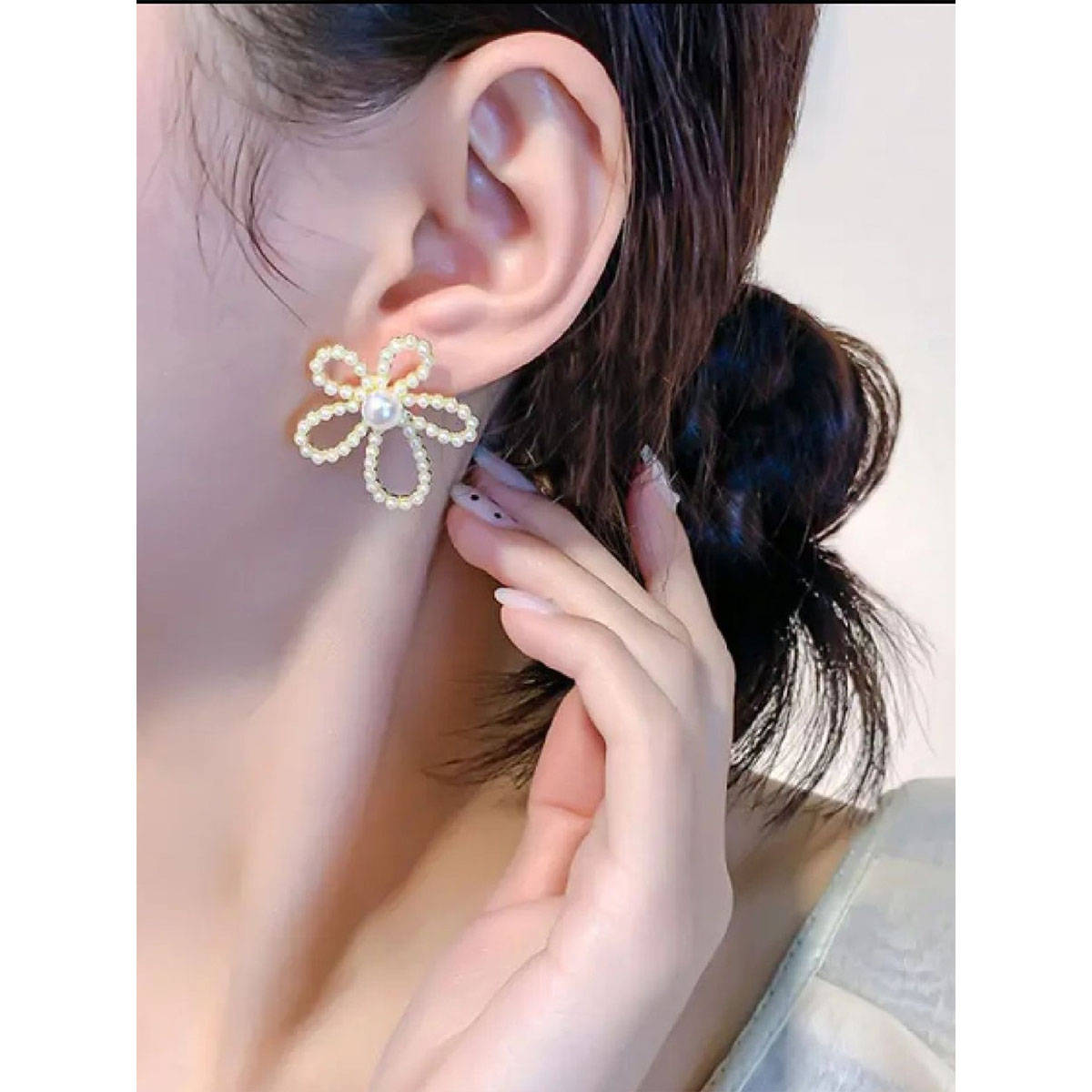 ISHKAARA Gold Plated Pearls Beaded Floral Studed Earrings for Women