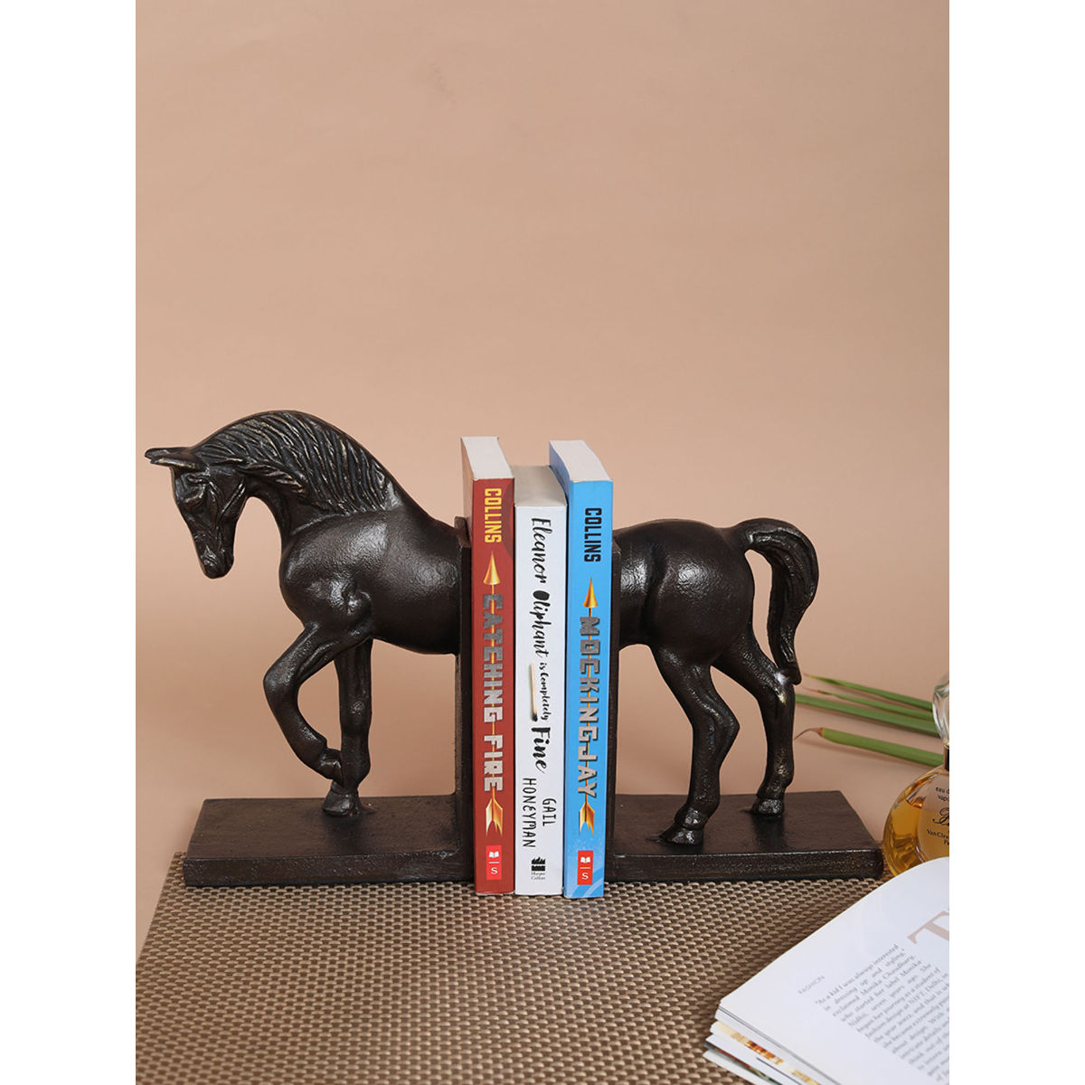 at　Ends:　Buy　Nykaa　Ends　Aluminum　Book　Antique　Brown　Book　Horse　Aluminum　Best　Horse　Brown　India　Assemblage　Assemblage　Price　Antique　Online　in