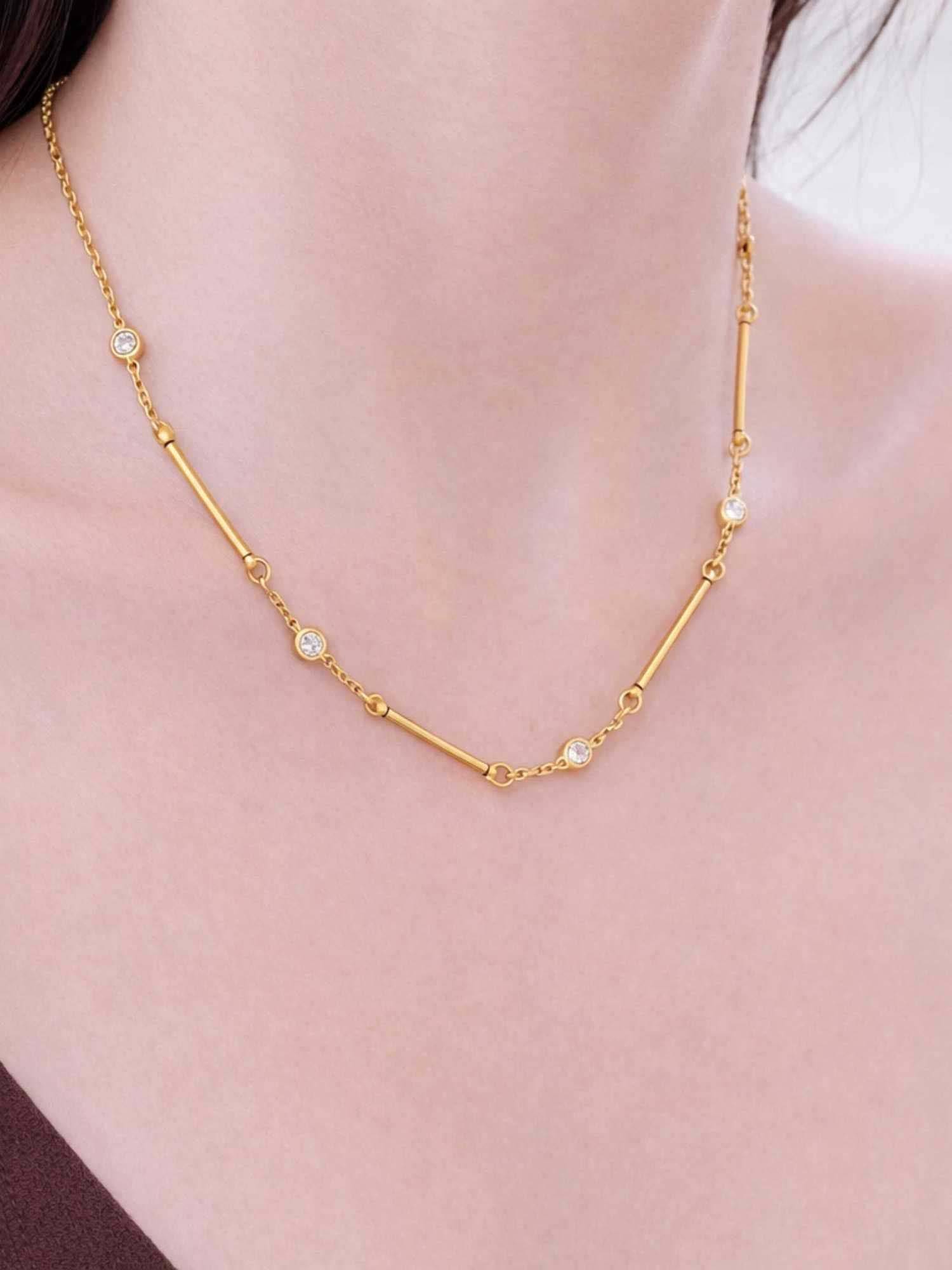 ZAISHA White Stainless Steel White Stones Necklace