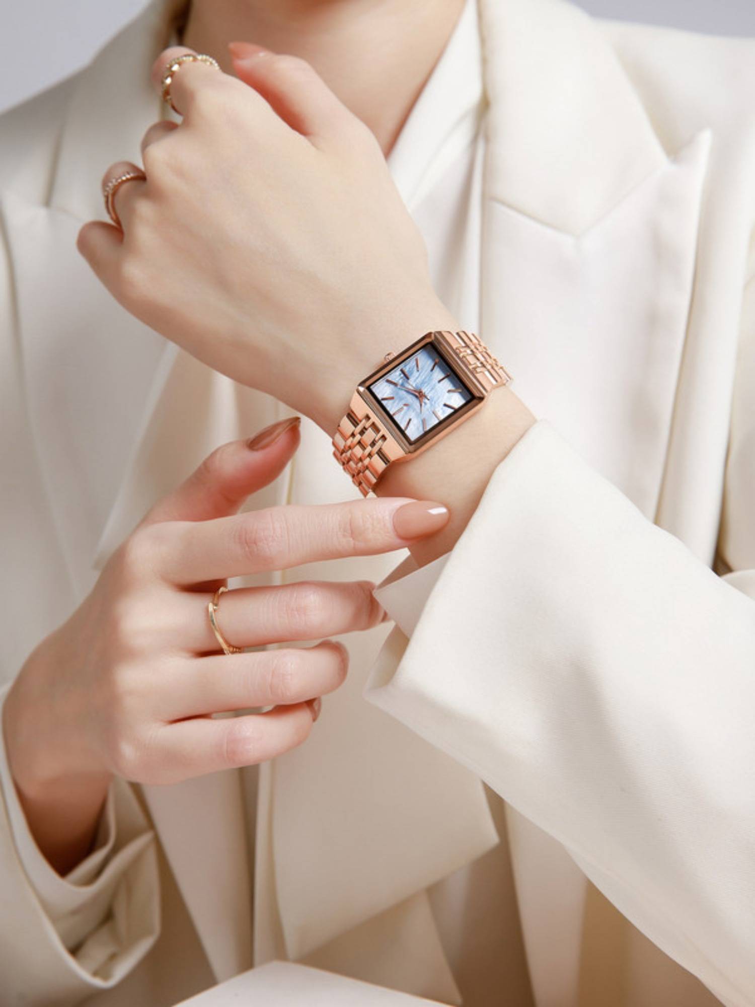Daniel Hechter Women Rose Gold Stainless Steel Square Dial Watch (Dhw2027-88) (M)