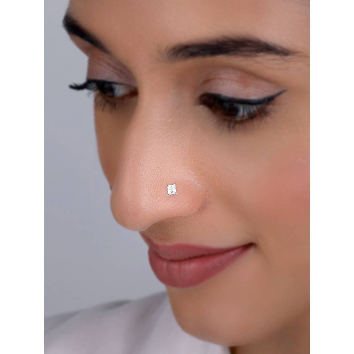 GIVA 925 Silver Women Sparkle Square Nose Pin