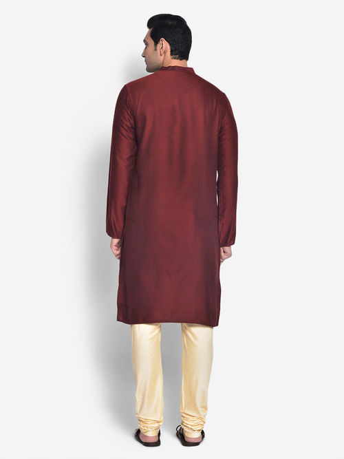 Buy KISAH Men Maroon Kurta (Set of 2) Online
