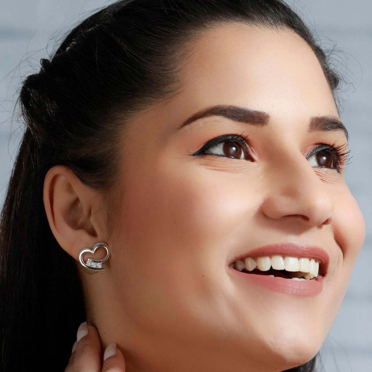 Priyaasi Sheer By Curled Heart Sterling Silver Zircon Studs