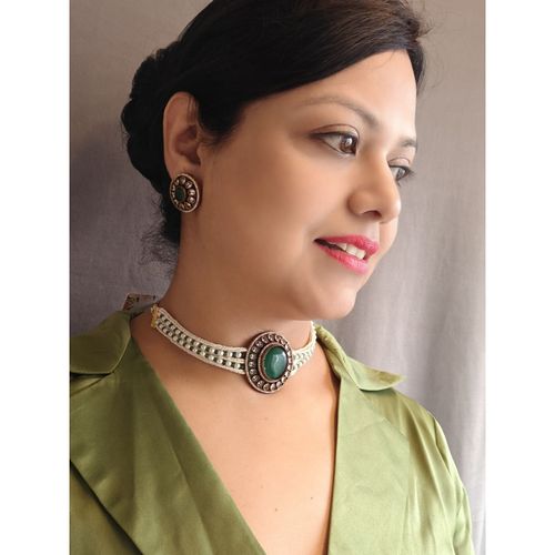 GRIIHAM Green Victoria Polish Gold Plated Choker Necklace Set with Pearl