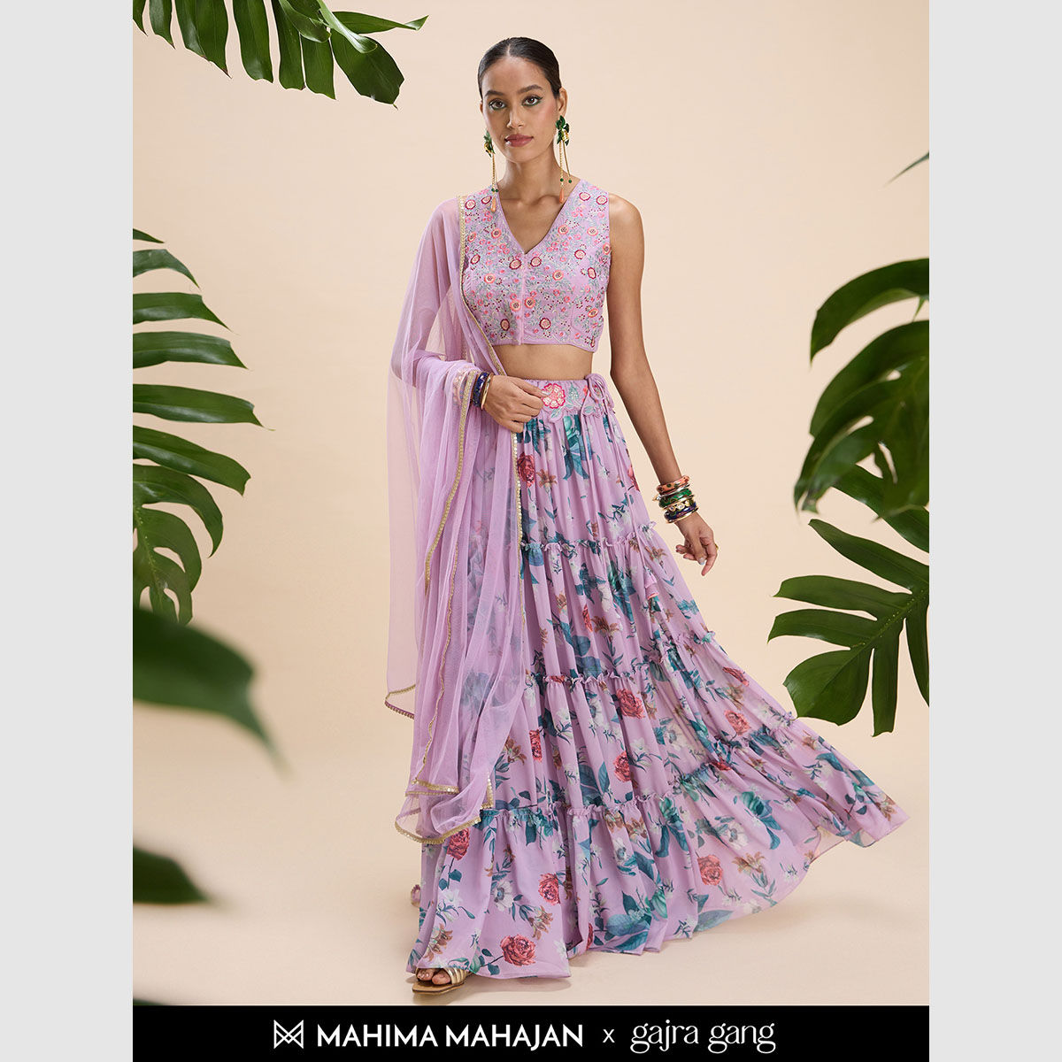 19 Stellar Gajra Bangle Designs To Add To Your Jewellery Troves | Indian  bridal fashion, Wedding lehenga designs, Indian wedding outfits