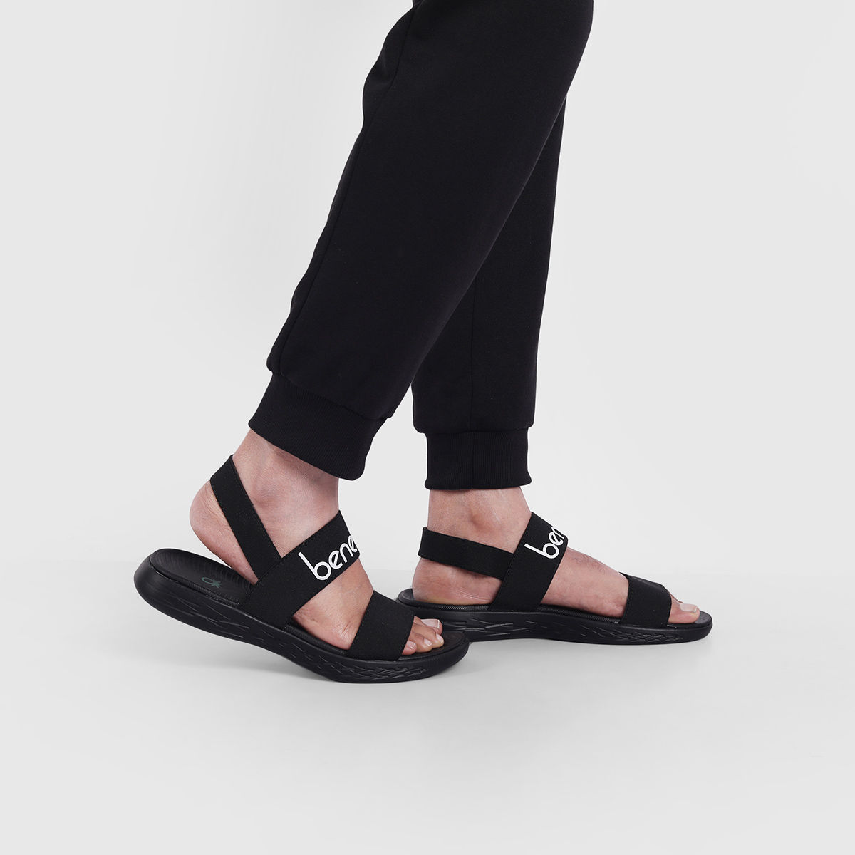 Men Black Solid Leather Sandals - Black | Benetton