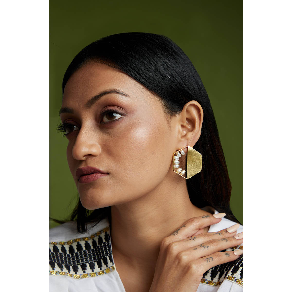 AMOSSH 18K Gold Plated Contemporary Pair Of Lunar Earrings