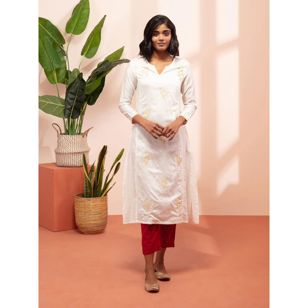 Woman's thread work Kurti