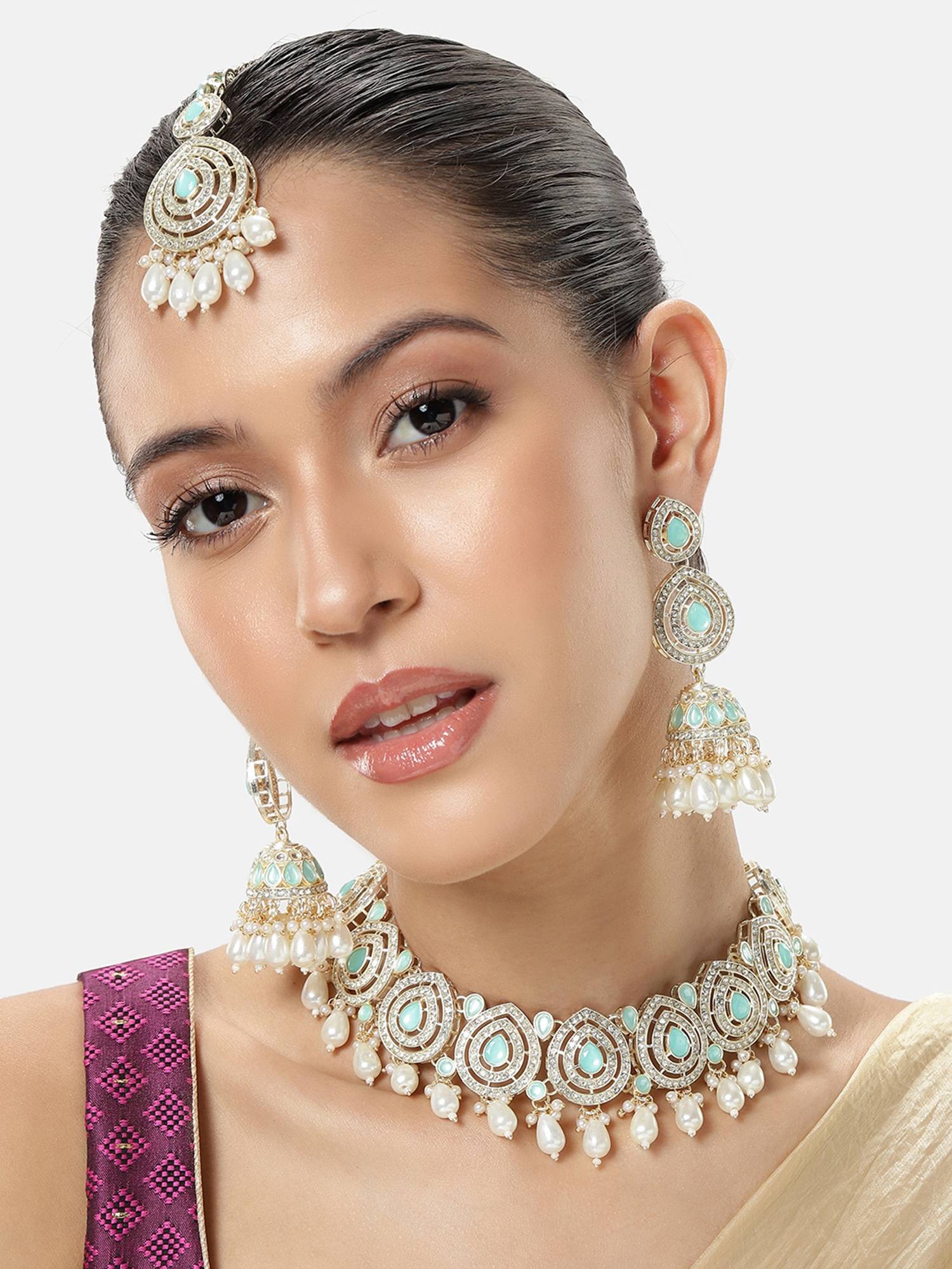 Peora Gold Plated Mint Cz Crystals And Beads Studded Jewellery Set