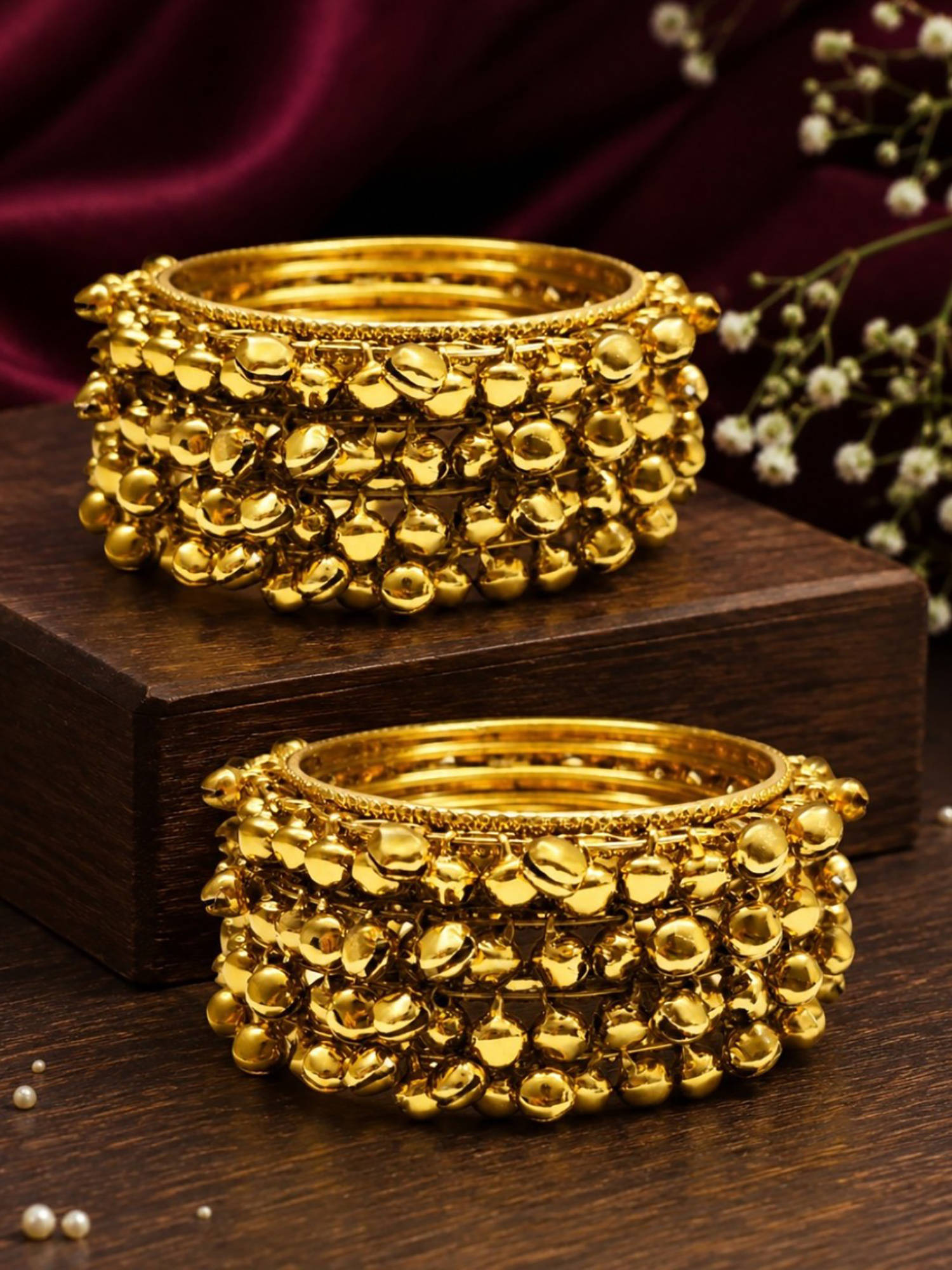 OOMPH Gold Ghungroo Kashmiri Bangle (Pack of 8) (2.6)