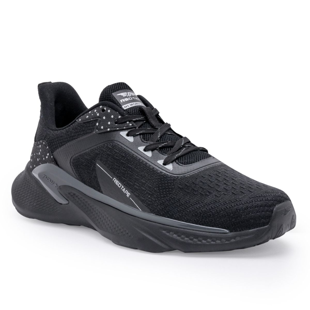 Red tape discount sports shoes black